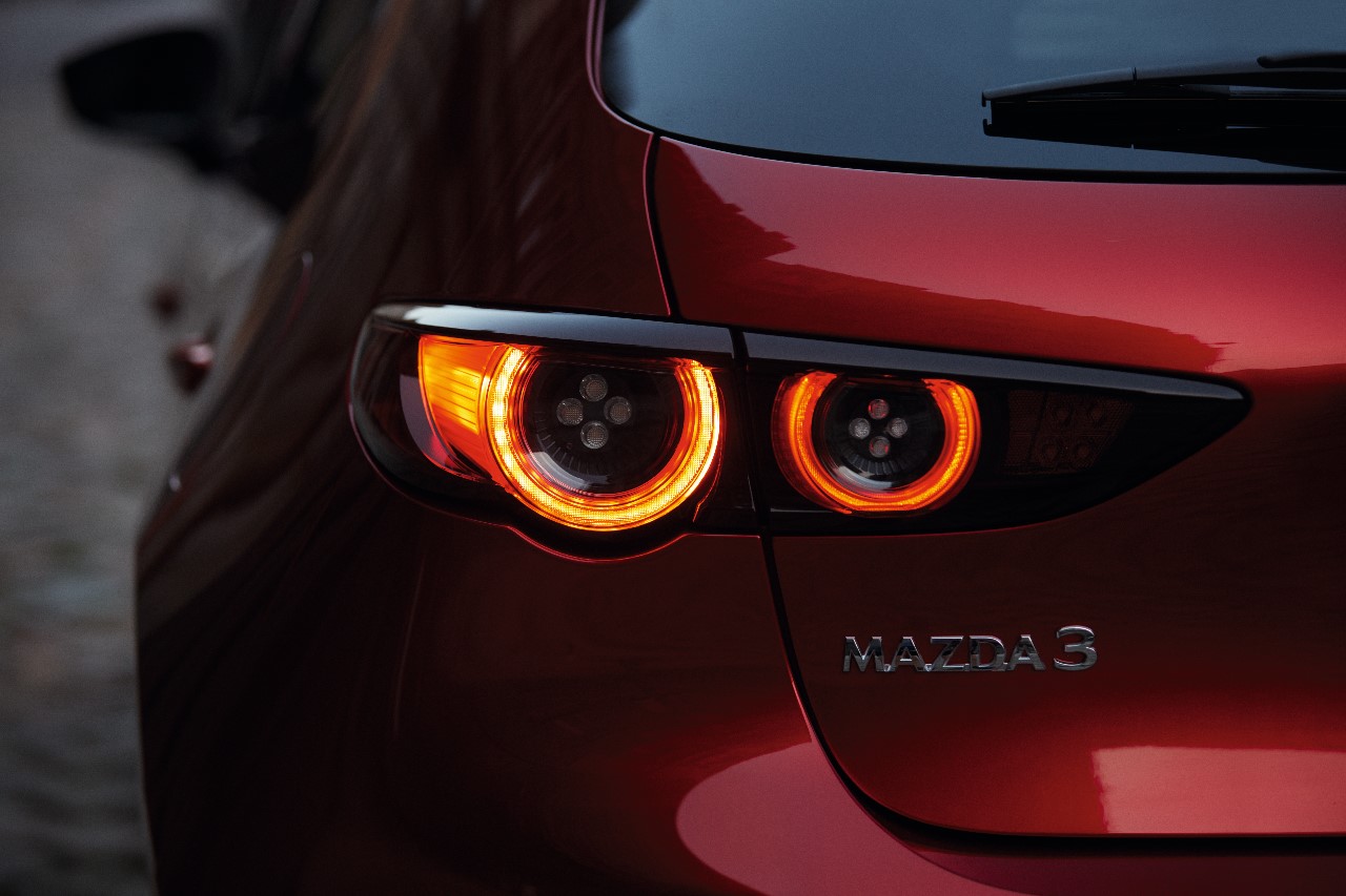 Mazda 33