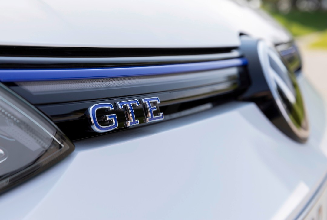 VW Golf GTE 09
